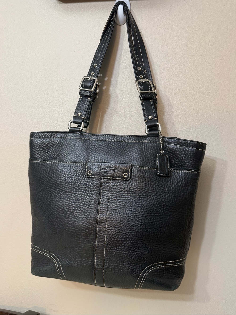 Coach Black Pebbled Leather Buckle-Accent Tote:F18089